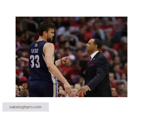 赫尔利曾拒湖人六年七千万合同 称愿听取名帅伊佐教练的分析和建议