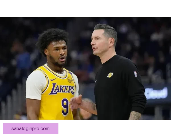 雷迪克称赞球队客场之旅表现出色 布朗尼进步显著令人欣喜